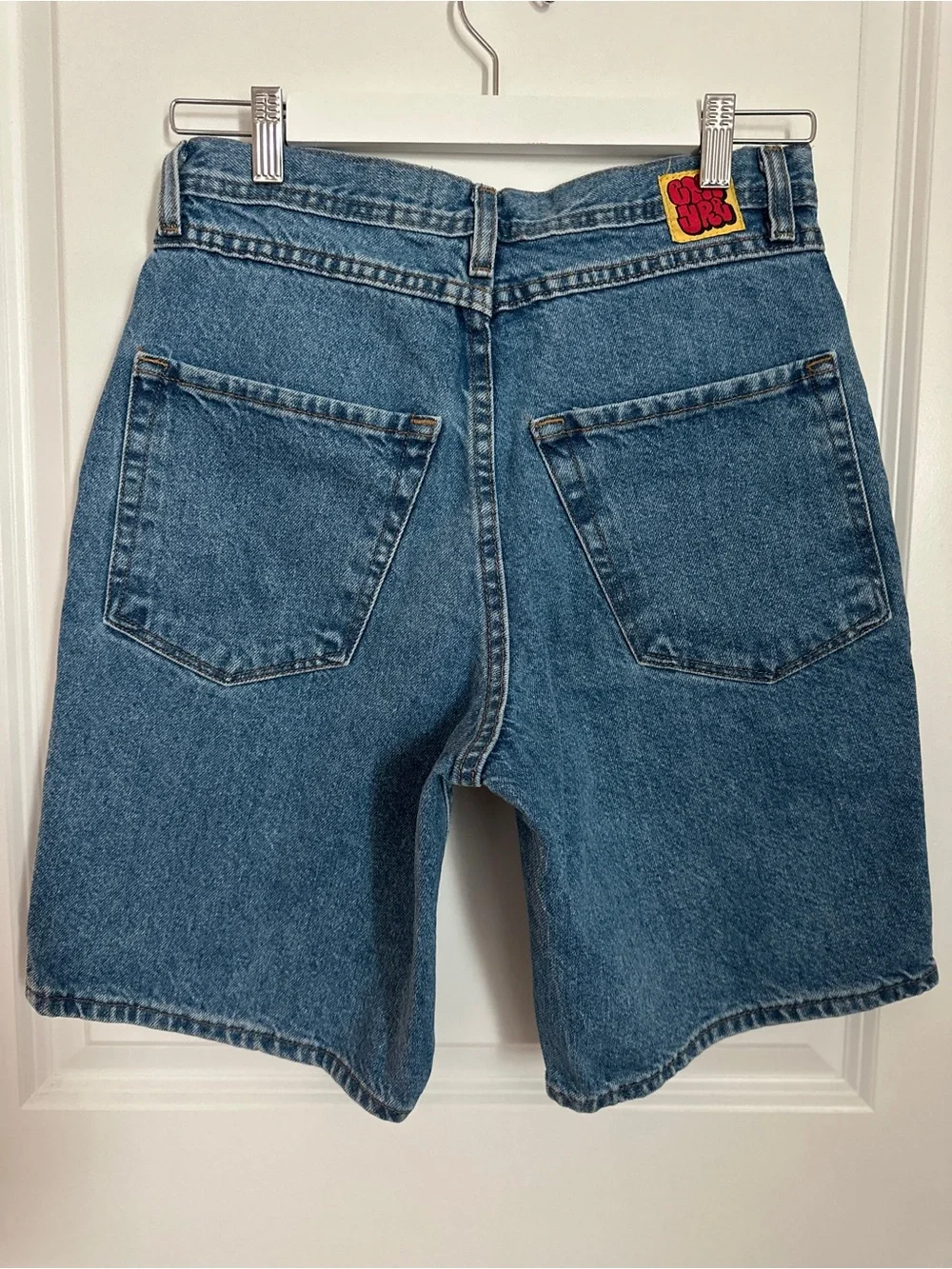 Empyre blue wash denim relax skate jorts